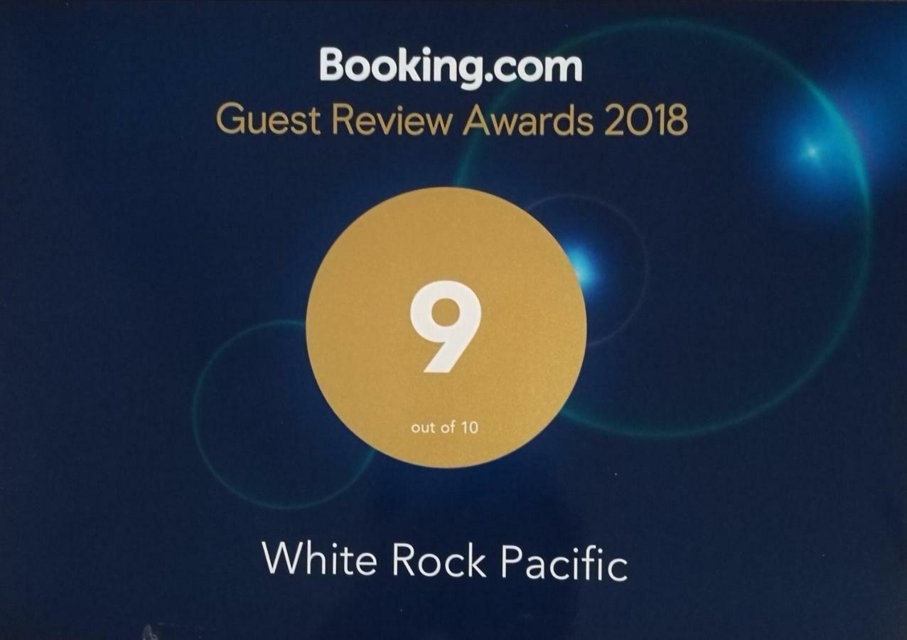 Hotel White Rock Pacific Surrey Esterno foto